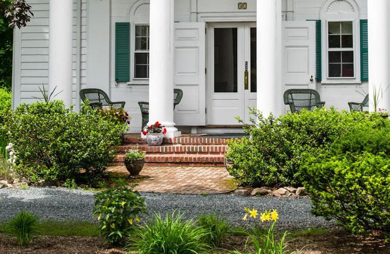 Anne'S White Columns Inn バー・ハーバー エクステリア 写真