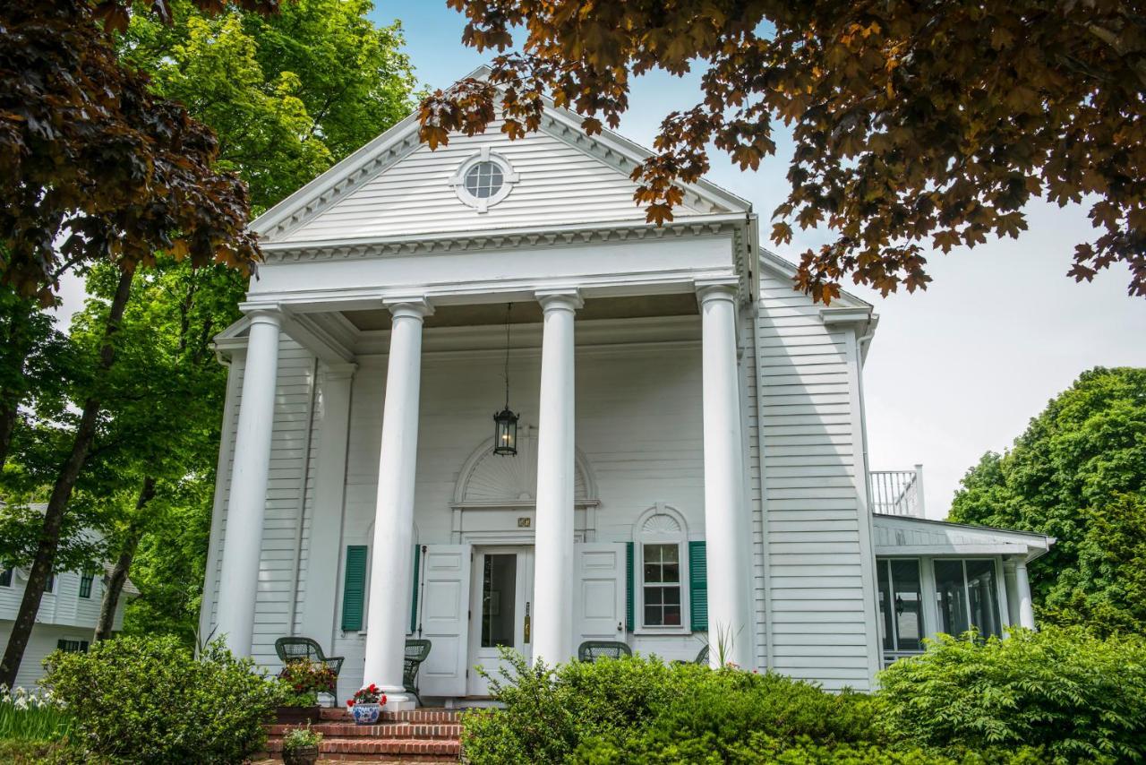 Anne'S White Columns Inn バー・ハーバー エクステリア 写真